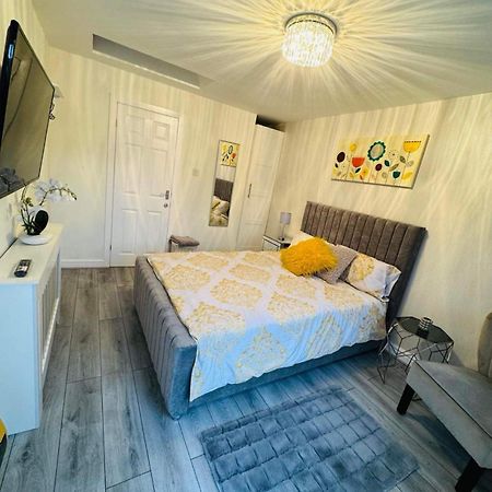 Private Guest House/Annexe Salford  Extérieur photo