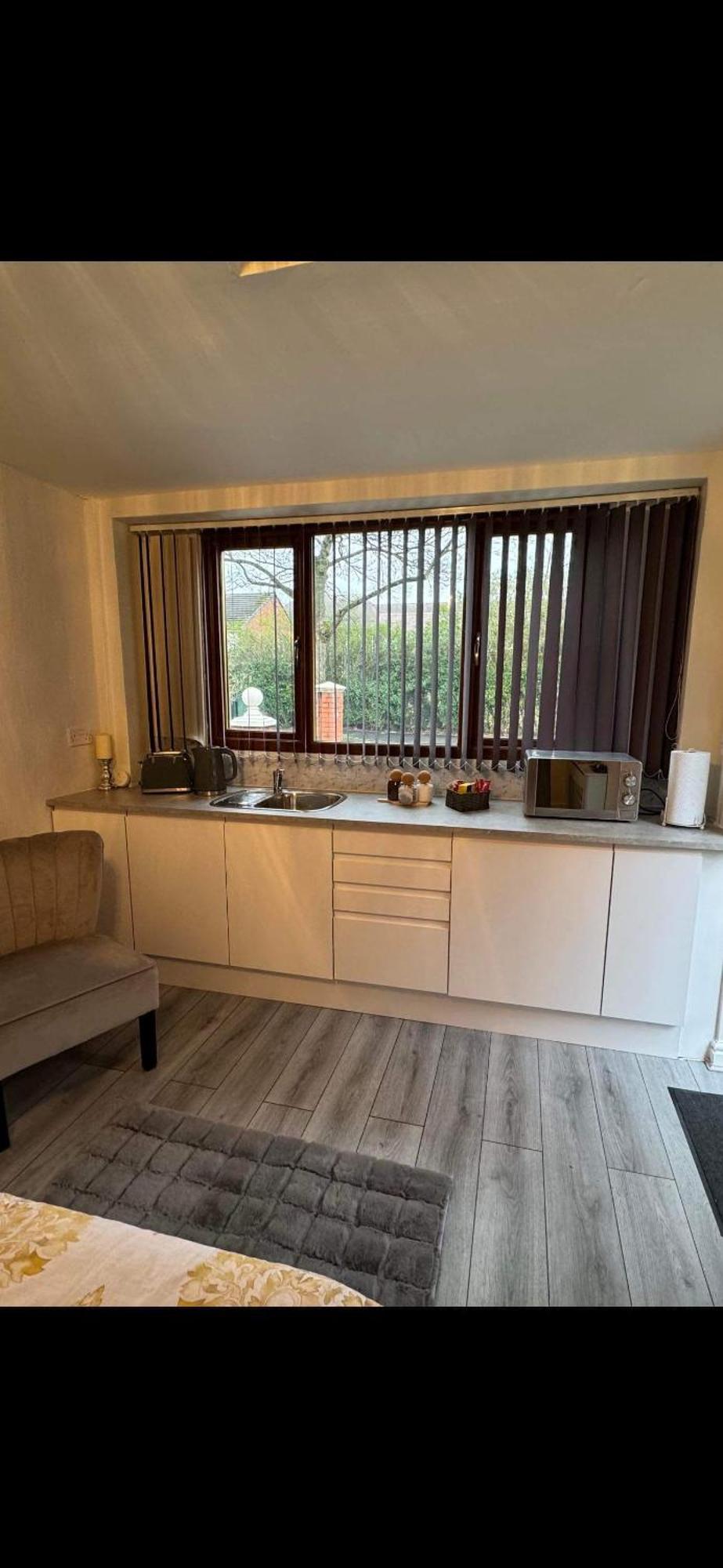 Private Guest House/Annexe Salford  Extérieur photo