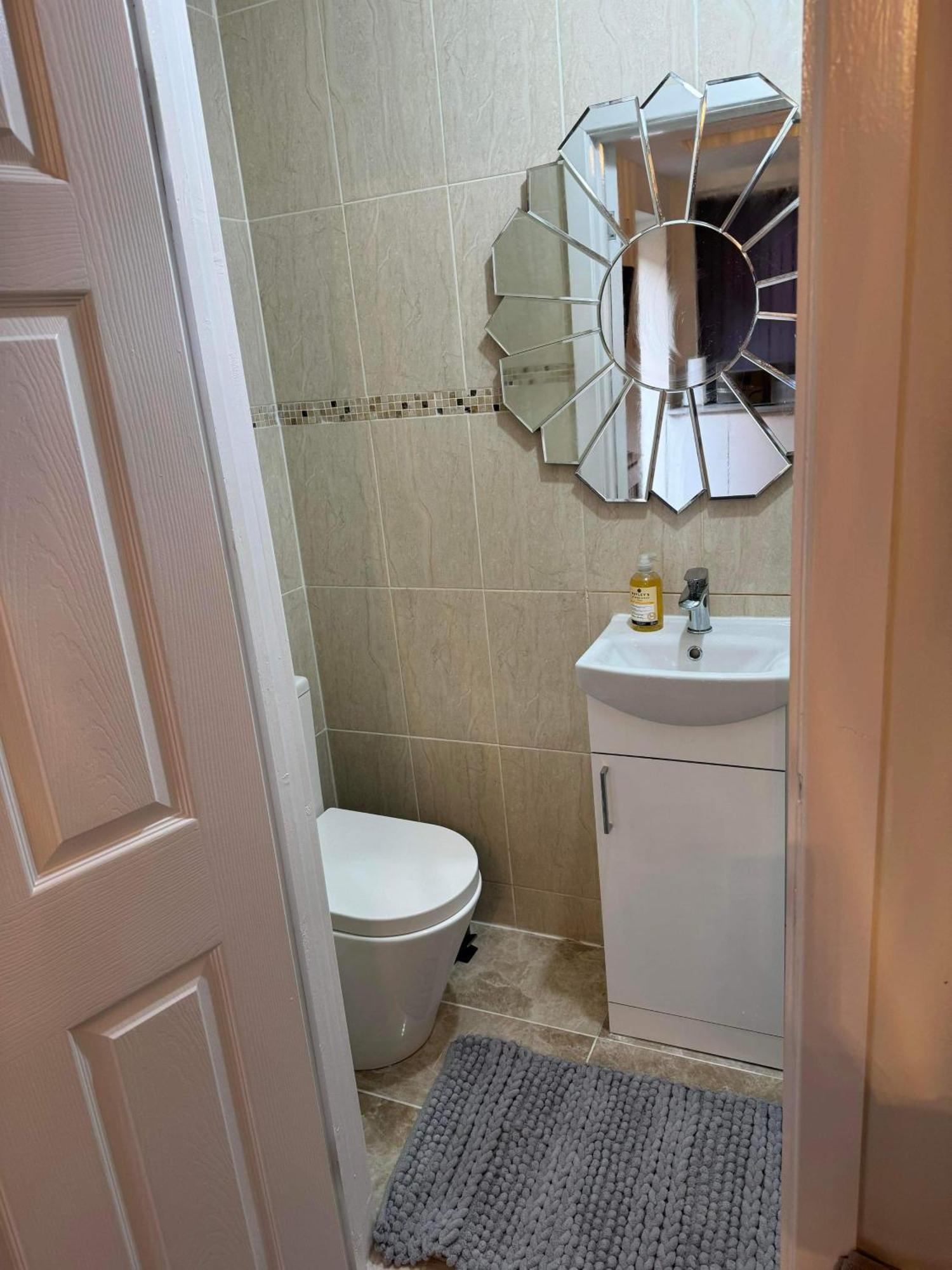 Private Guest House/Annexe Salford  Extérieur photo